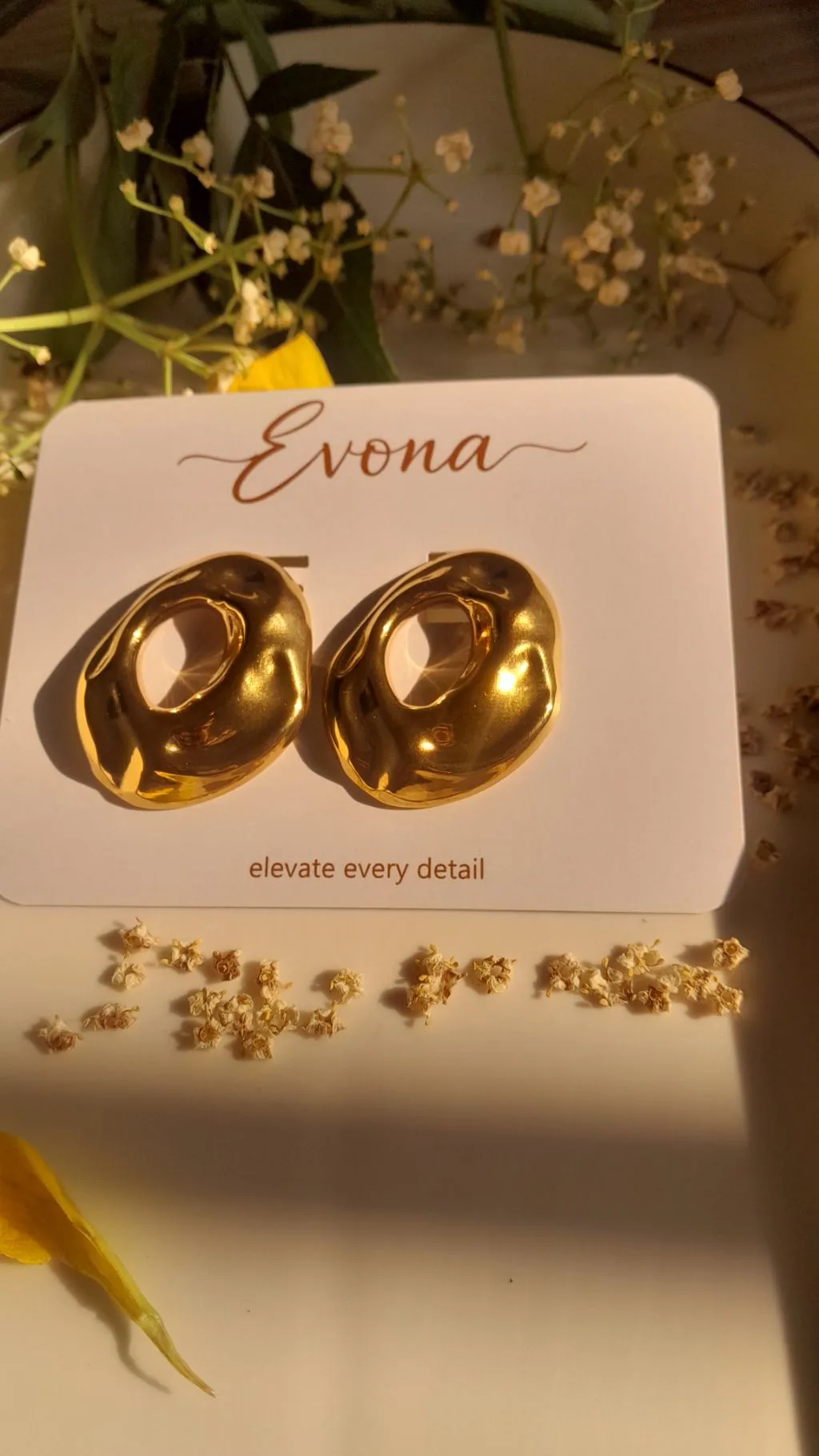 Halo Studs