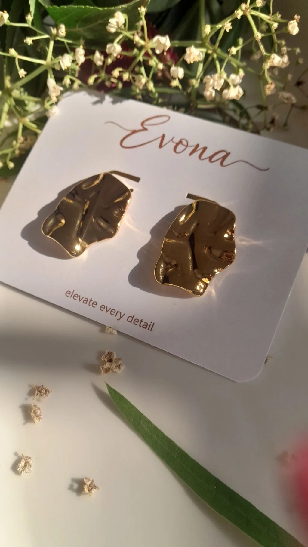 Solene Studs