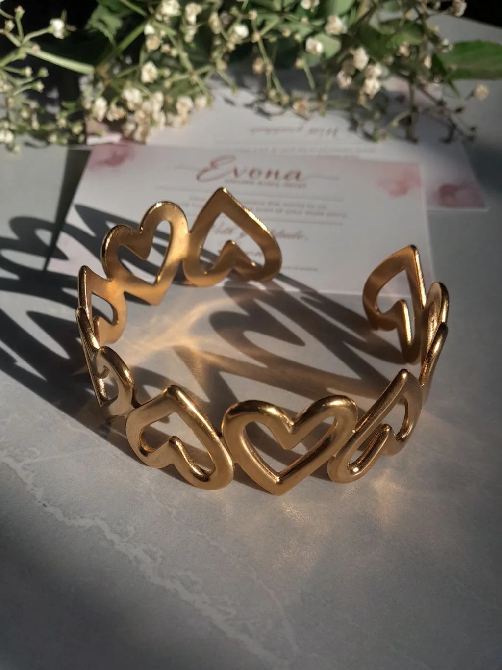 Amoret Hearts Cuff