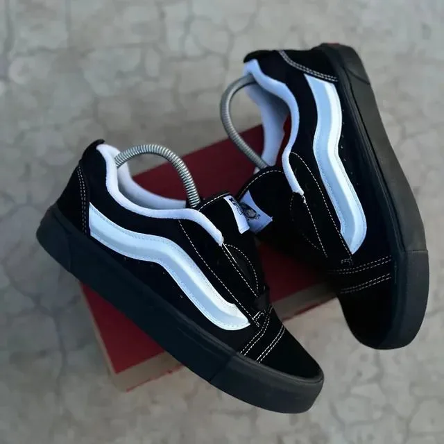 Vans Knu Skool Triple Black White