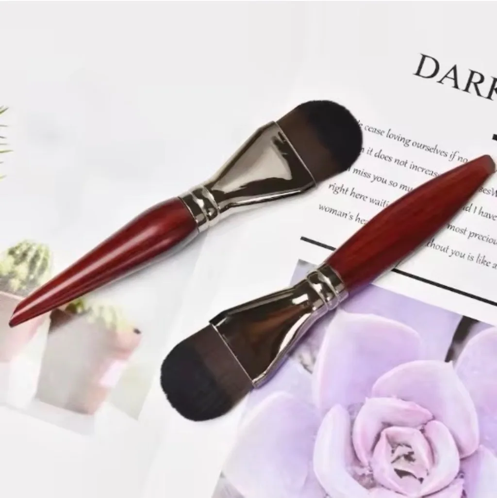 Flat Foundation/ skincare brush