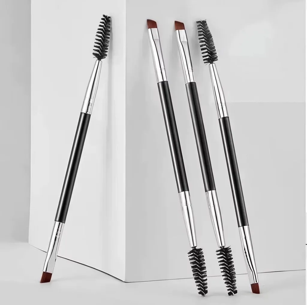 Spoolie eyebrow brush